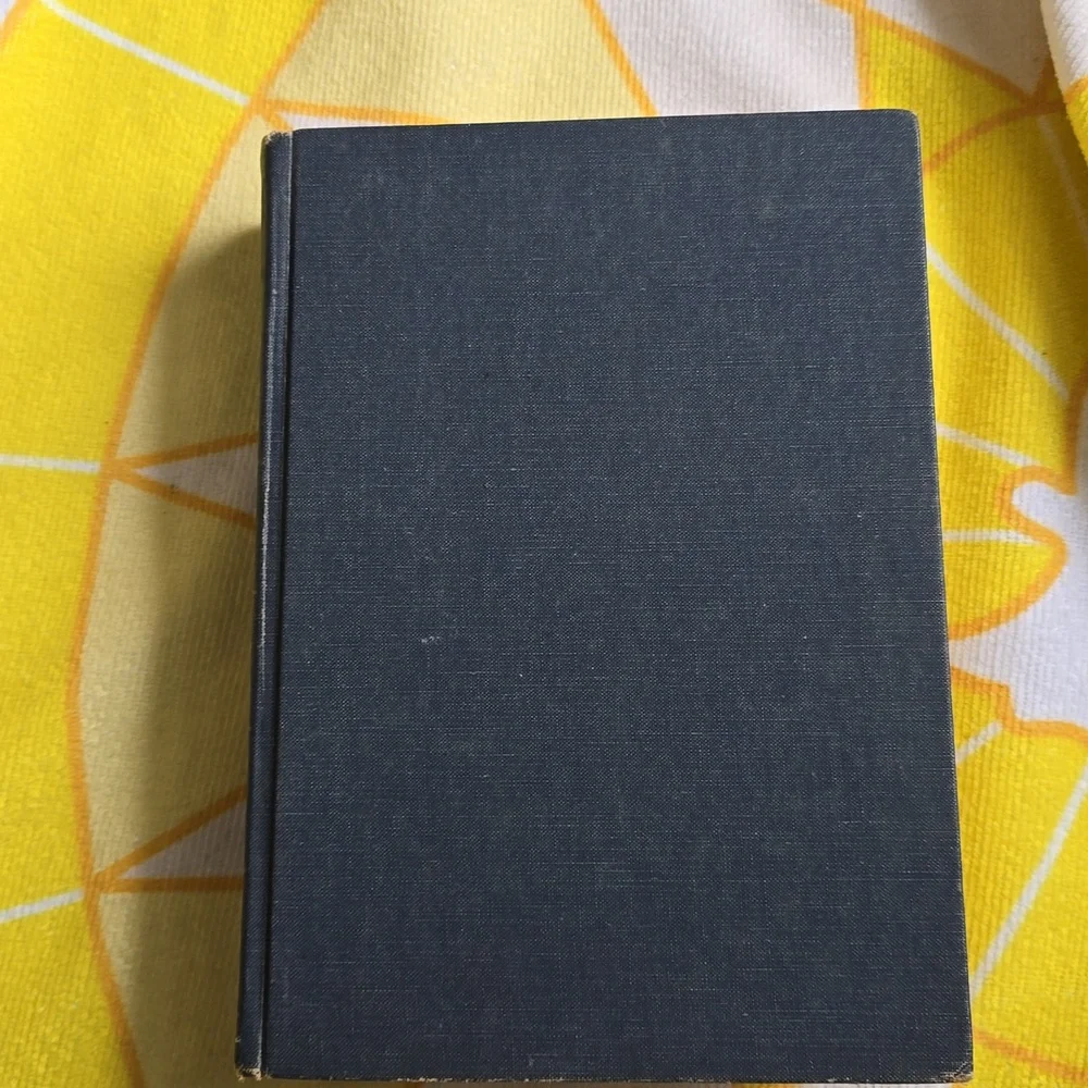 ✨️HP✨️Vintage  New York Times Cookbook Author Craig Claiborne Copyright 1961
